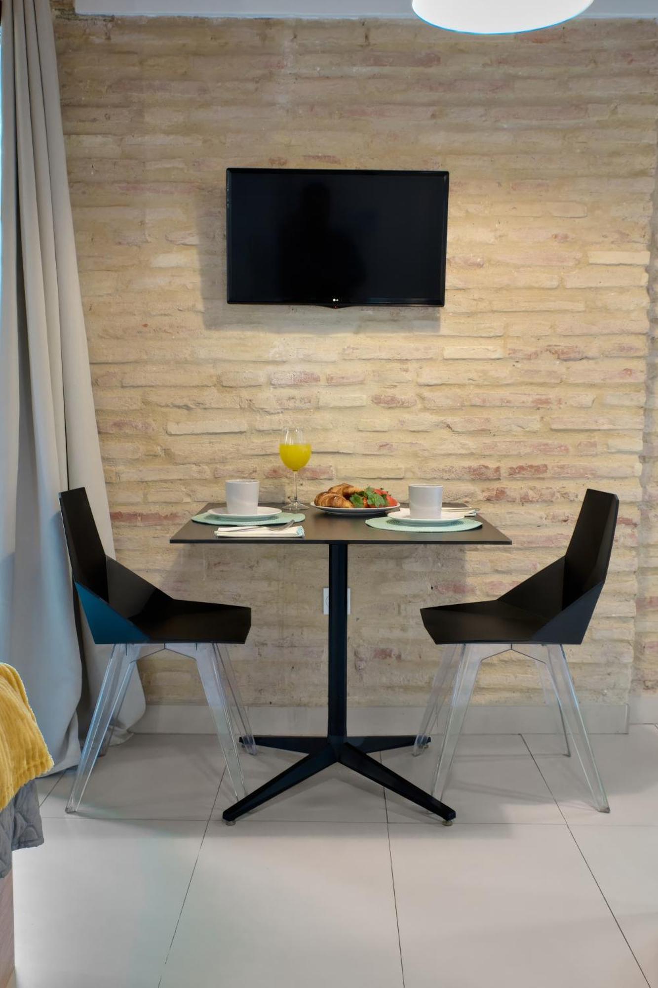 Apartamento De Diseno En La Plaza Del Carmen F1 Valencia Luaran gambar