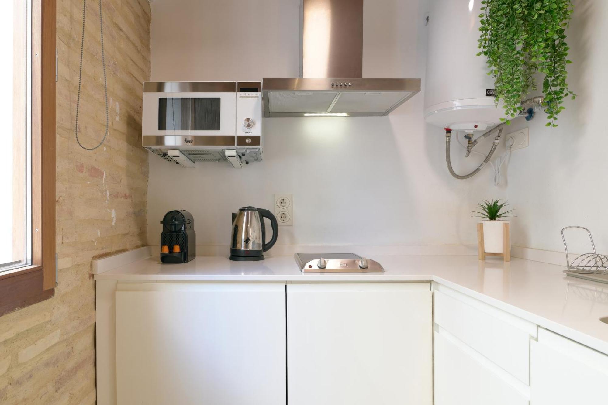 Apartamento De Diseno En La Plaza Del Carmen F1 Valencia Luaran gambar